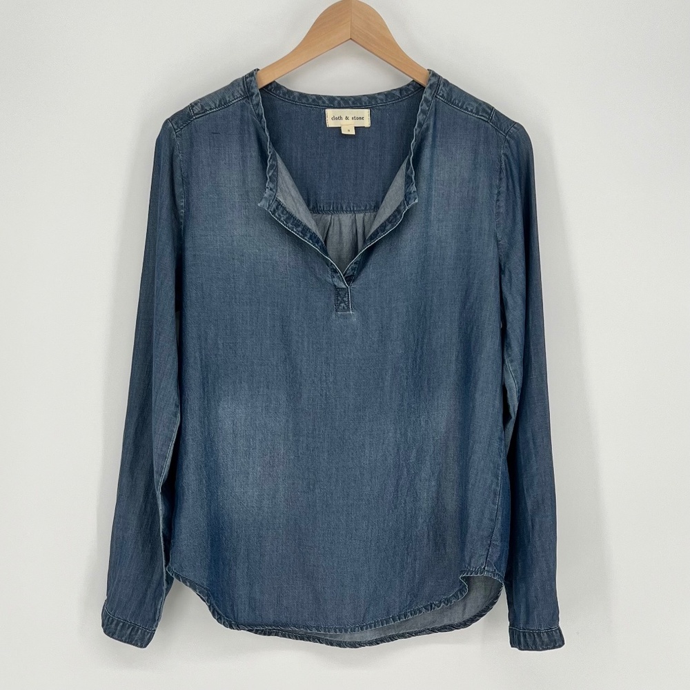 Cloth & Stone Womens Chambray Popover Top Size S Blue Long Sleeve V Neck Casual